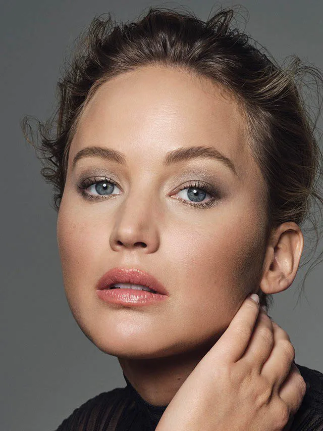 10 surprising facts about Jennifer Lawrence