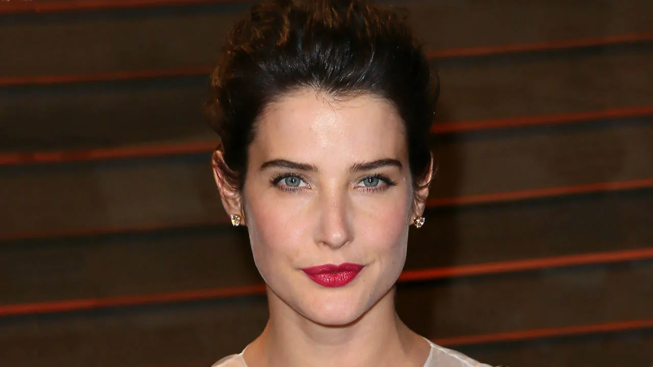 10 surprising facts about Cobie Smulders