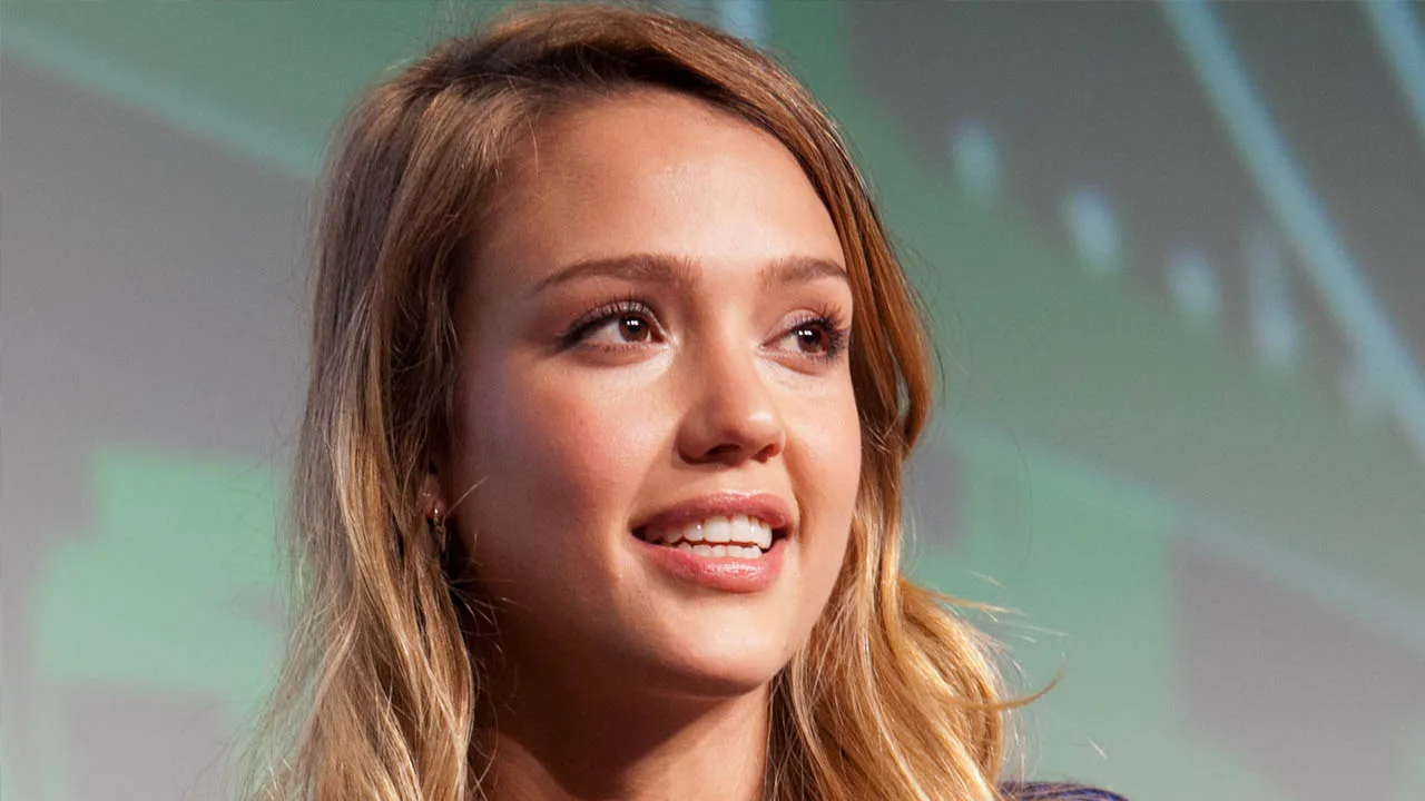 10 surprising facts about Jessica Alba