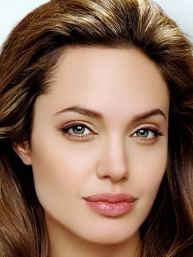 10 surprising facts about Angelina Jolie